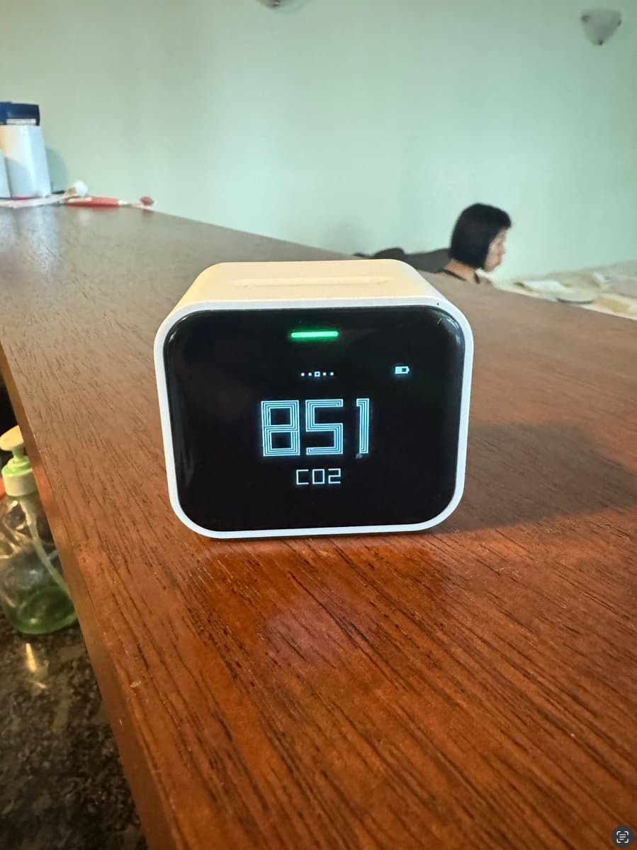 I'm wondering why @bryan_johnson doesn't talk much about how opening windows impacts sleep quality. I feel drowsy if I…