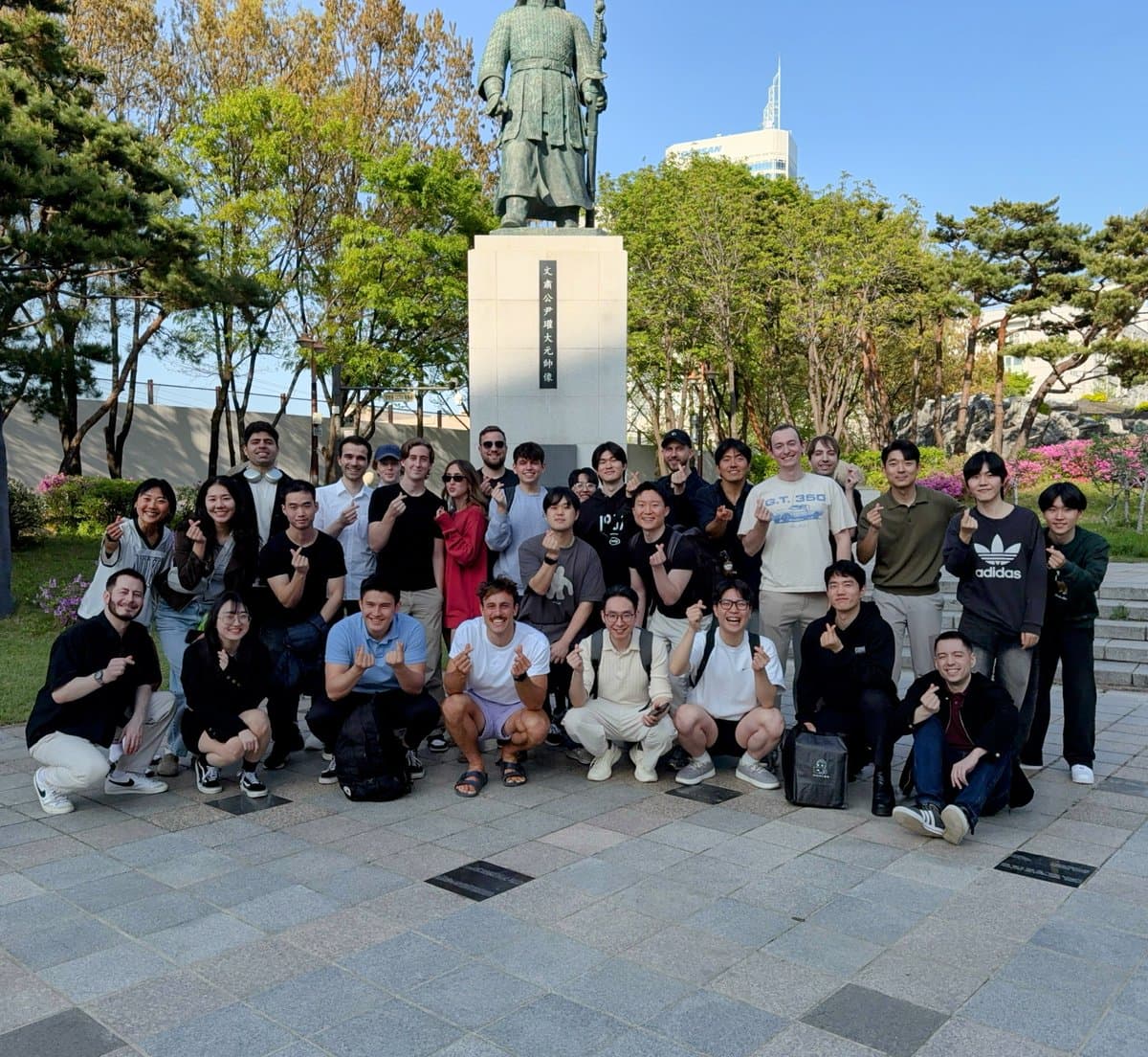 In 2018 I felt lonely building startups in Korea because there weren’t many indie hackers. Today 30 solo founders showed…