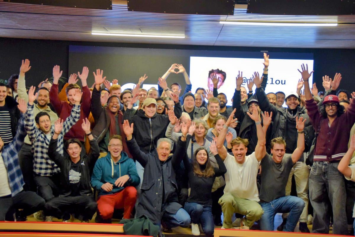 Massive thanks to the 163 people who showed up yesterday ❤️ Many people promised to launch their startups in 2026, so I…